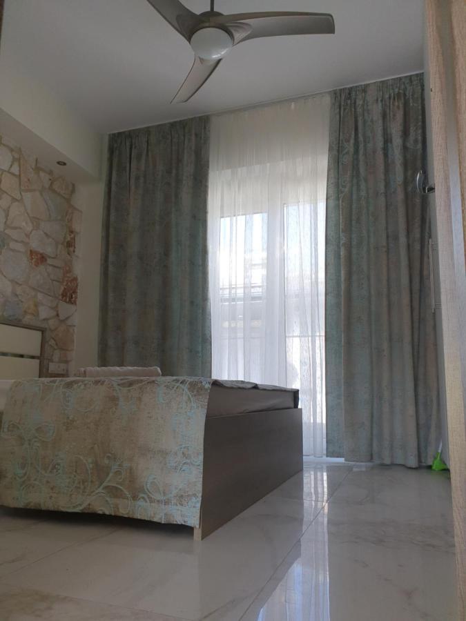 Apartments Hanioti Bagian luar foto